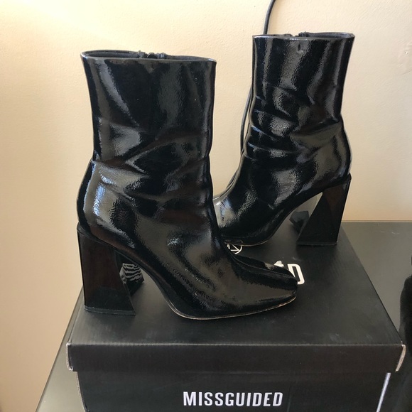 Shoes - Patent leather booties